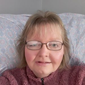 Meet your Posher, Lori